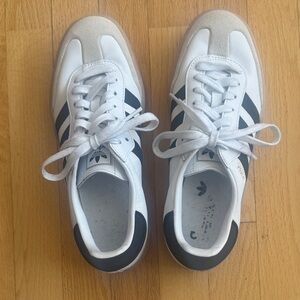 Adidas Samba Unisex White and Black Classic Sneakers, men 9/women 10